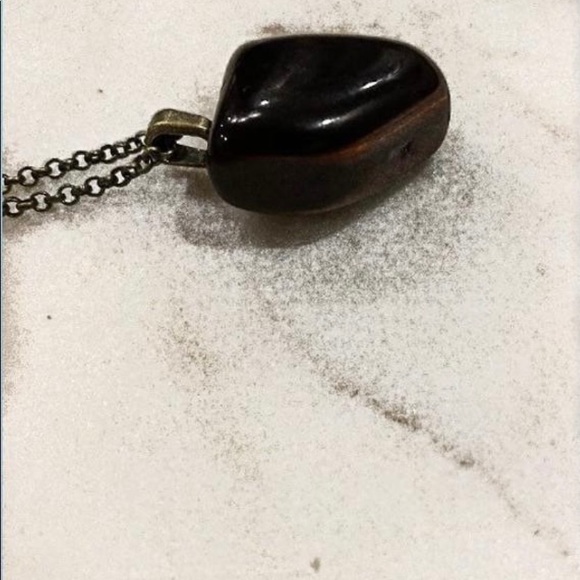 Black Obsidian Crystal Necklace - Picture 2 of 3